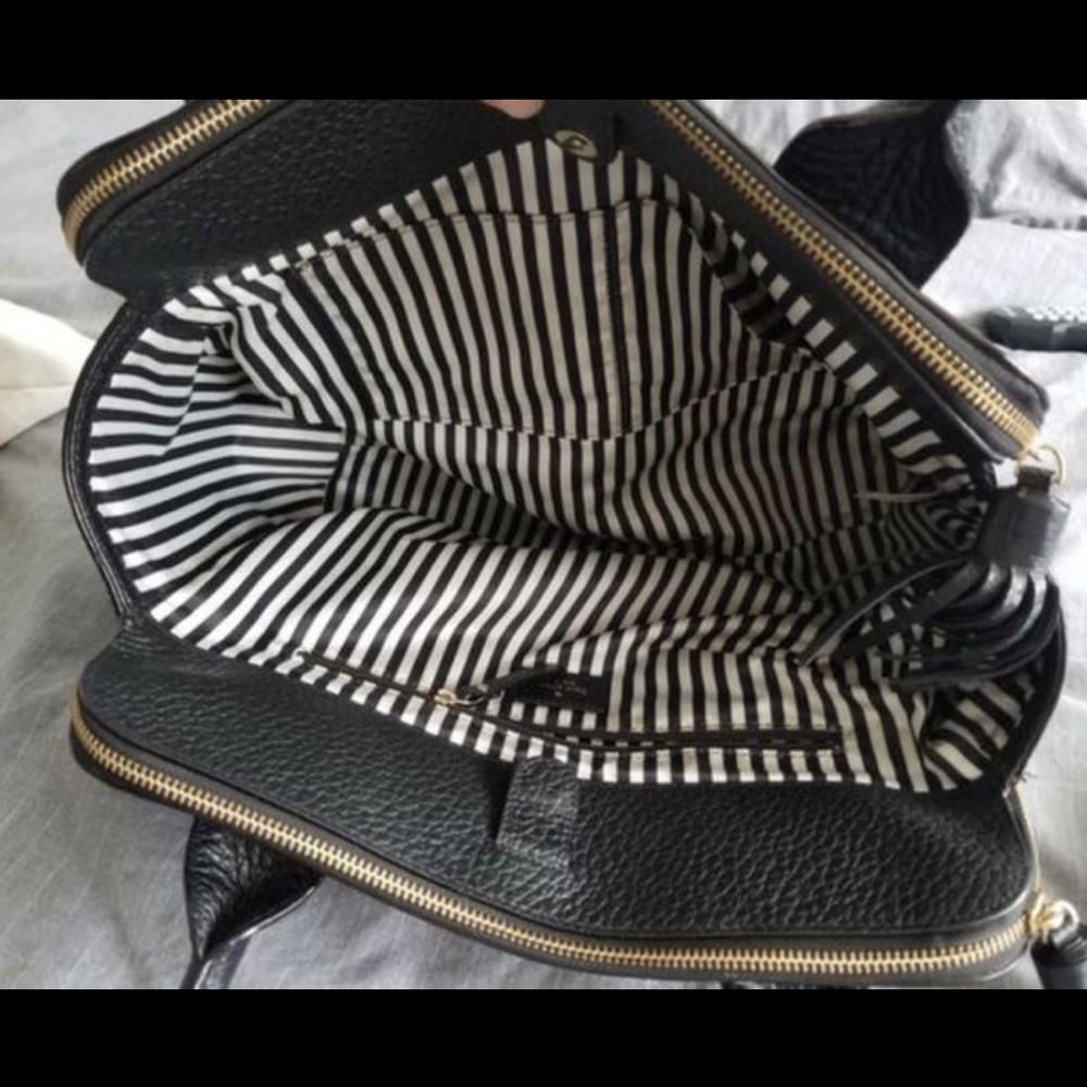 Authentic Kate Spade - Picture 3 of 4